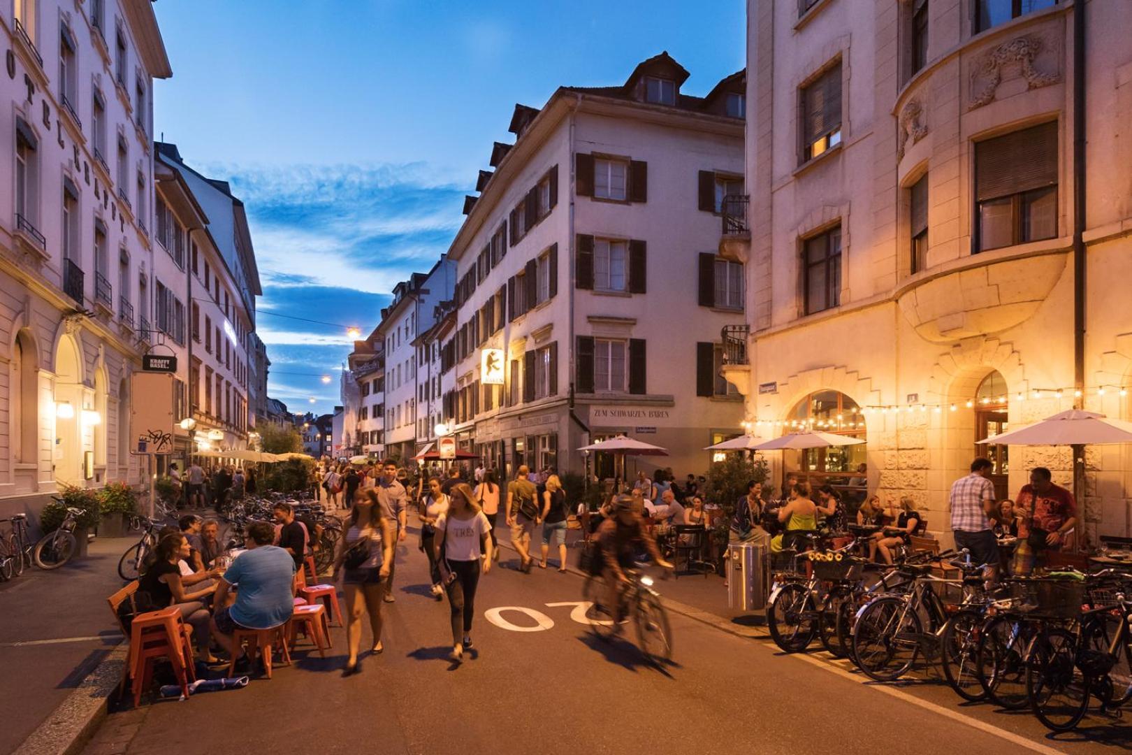 Special Modern Lisa Apartment Basel, Bahnhof Grossbasel 10-Star Exterior foto